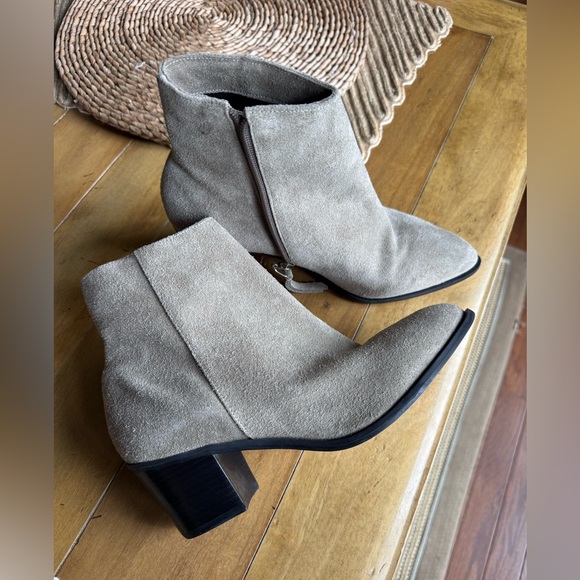 Able Shoes - Able suede boots